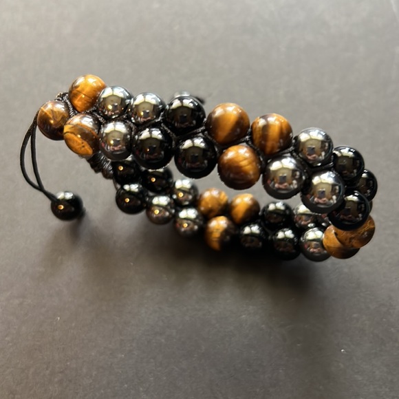 Women’s Adjustable Beaded Bracelet - Picture 3 of 3